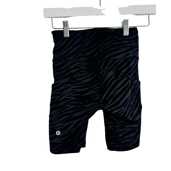 Lululemon Fast Free HR Biker Short 8" Tiger Camo Deep Coal Womens Size 2 - Picture 4 of 5